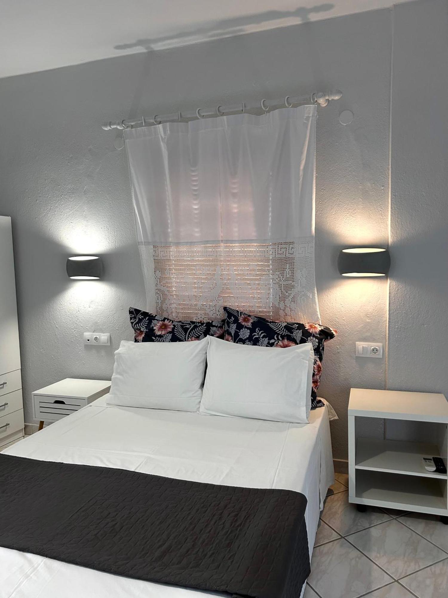 Anthonas House Apartment นิกิติ ภายนอก รูปภาพ