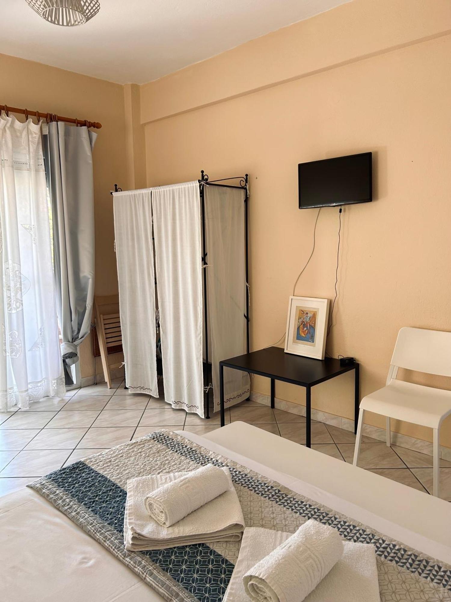 Anthonas House Apartment นิกิติ ภายนอก รูปภาพ